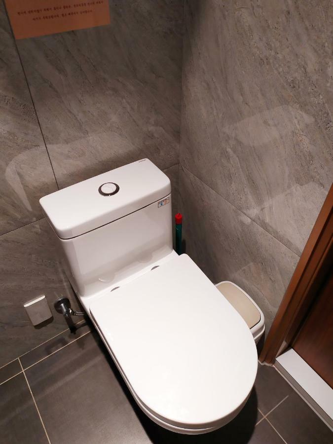 Red 13 Apartment 台北市 エクステリア 写真